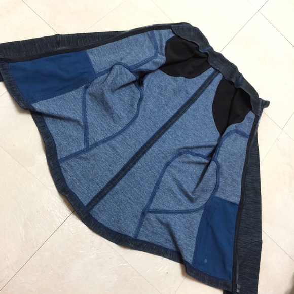 Lululemon🍋Forme Jacket Slub Denim Blue / Black 4 - Picture 4 of 8
